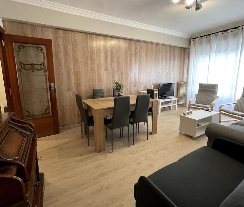 Piso Reformado En El Centro De Logrono Logroño Exterior foto